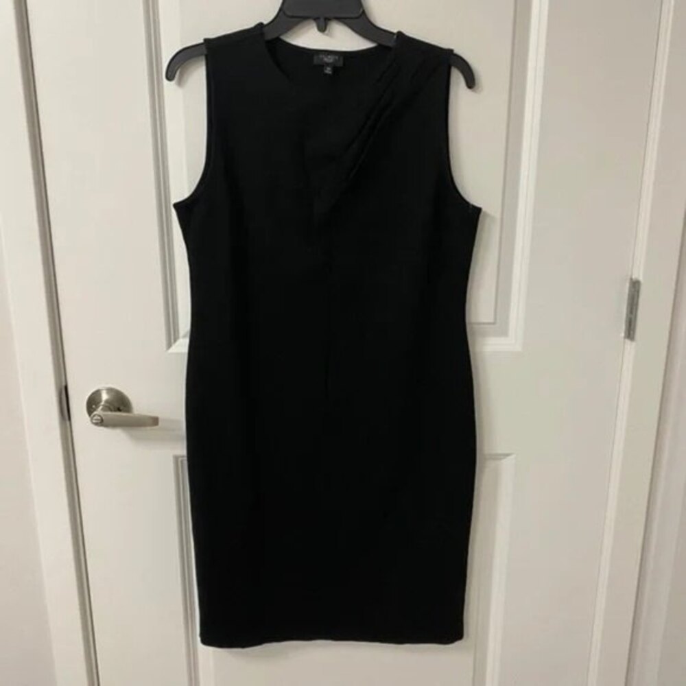 Talbots Women's Established 1947 Sleeveless Shift Dress. Black. size 12P. Cute